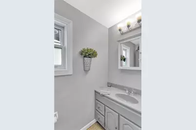 16 E. Gaskill Ave, Jeannette, PA 15644 - Photo 15