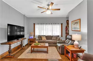 16 E Gaskill Ave, Jeannette, PA 15644 - Photo 7