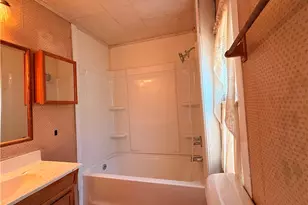 732 Clover Ave, Ellwood City, PA 16117 - Photo 11