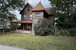 209 Orange St, Oil City, PA 16301 - Photo 3