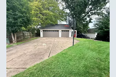 17 S Johnson Rd, Houston, PA 15342 - Photo 3