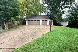 17 S Johnson Rd, Houston, PA 15342 - Photo 3