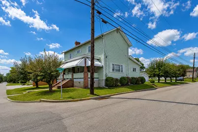 108 Railroad Avenue, Hempfield Township, PA 15639 - Photo 3