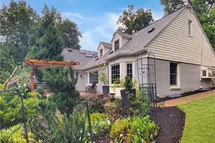1536 Cochran Rd, Pittsburgh, PA 15243 - Photo 1