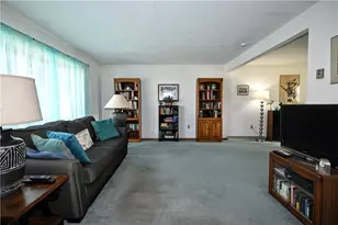 325 Liberty St, California, PA 15419 - Photo 9