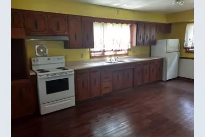 8 Maitland St, New Castle, PA 16101 - Photo 9