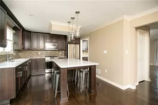 308 Trotwood Dr, Robinson Twp, PA 15108 - Photo 9