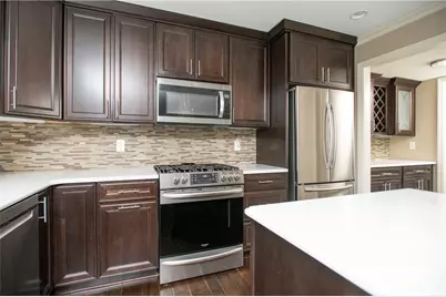 308 Trotwood Dr, Robinson Twp, PA 15108 - Photo 9