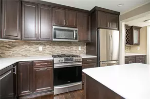 308 Trotwood Dr, Robinson Twp, PA 15108 - Photo 9