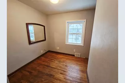409 Mendelssohn Ave, Clairton, PA 15025 - Photo 13