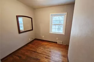 409 Mendelssohn Ave, Clairton, PA 15025 - Photo 13