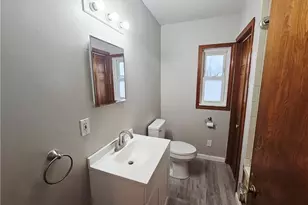 409 Mendelssohn Ave, Clairton, PA 15025 - Photo 21