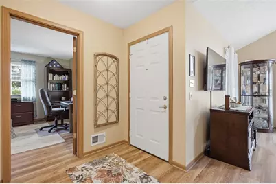 105 Carriage Dr, New Sewickley Township, PA 15042 - Photo 9
