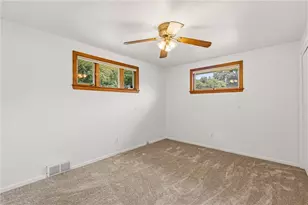 86 Thorncrest Dr, Stowe Township, PA 15136 - Photo 15