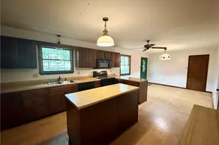 901 Stratford Rd, Fairfeld Township, PA 15658 - Photo 11