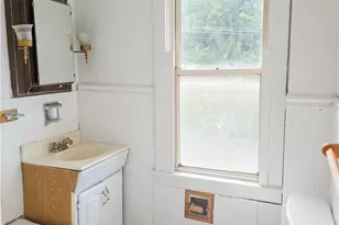 209 Estella Ave, Pittsburgh, PA 15210 - Photo 37