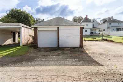 1212 Vine St, Connellsville, PA 15425 - Photo 7