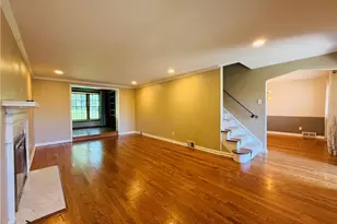 143 Seneca Dr, Pittsburgh, PA 15228 - Photo 23