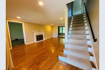 143 Seneca Dr, Pittsburgh, PA 15228 - Photo 13