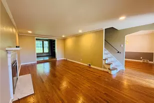 143 Seneca Dr, Pittsburgh, PA 15228 - Photo 15