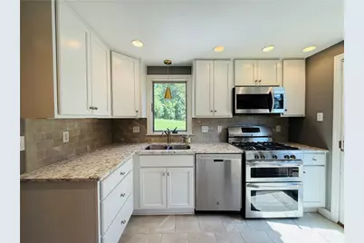 143 Seneca Dr, Pittsburgh, PA 15228 - Photo 9
