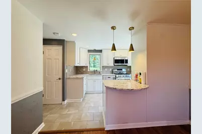 143 Seneca Dr, Pittsburgh, PA 15228 - Photo 11