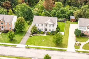 138 Nottingham Dr, Robinson Twp, PA 15205 - Photo 5