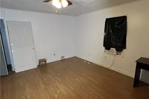 535 E Washington St, Rochester, PA 15074 - Photo 7