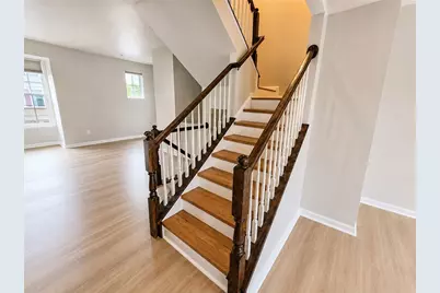 1502 Pointe View Dr, Adams Township, PA 16046 - Photo 17