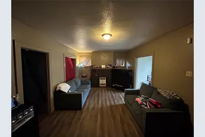 2605 Stewart St, McKeesport, PA 15132 - Photo 3