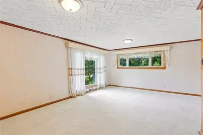 182 Upland Dr, Neshannock Township, PA 16105 - Photo 13