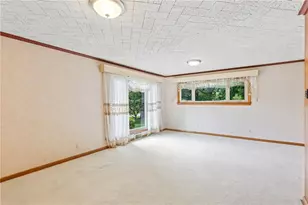182 Upland Dr, Neshannock Township, PA 16105 - Photo 13
