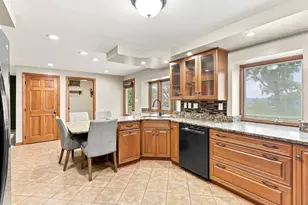 238 Oak Entrance Dr, Jefferson Hills, PA 15025 - Photo 13