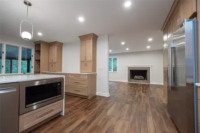 9843 Woodland Rd North, Pittsburgh, PA 15237 - Photo 13