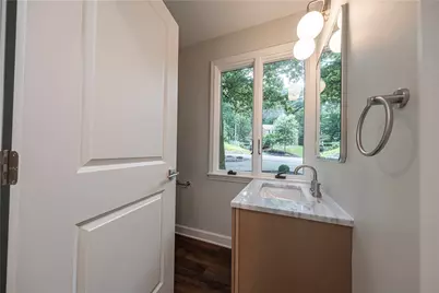 9843 Woodland Rd North, Pittsburgh, PA 15237 - Photo 19
