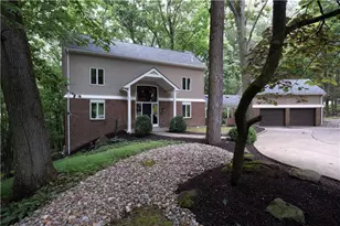 9843 Woodland Rd N, Pittsburgh, PA 15237 - Photo 1