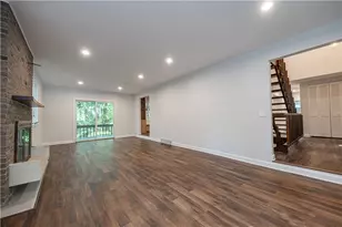 9843 Woodland Rd N, Pittsburgh, PA 15237 - Photo 7