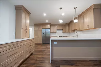 9843 Woodland Rd North, Pittsburgh, PA 15237 - Photo 11