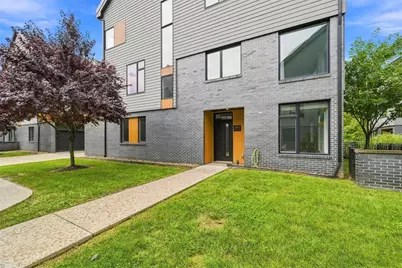 5571 Berlin Way, Pittsburgh, PA 15201 - Photo 3