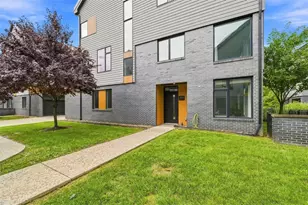 5571 Berlin Wy, Pittsburgh, PA 15201 - Photo 3