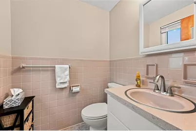 1011 Maryland Ave, Jeannette, PA 15644 - Photo 25