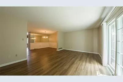 179 London Towne Dr, Pittsburgh, PA 15226 - Photo 5