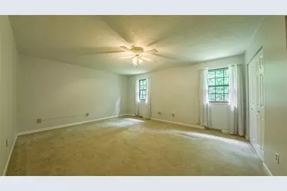 179 London Towne Dr, Pittsburgh, PA 15226 - Photo 9