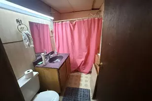617 Florence Ave, Pittsburgh, PA 15202 - Photo 11