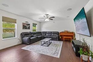 1105 Deerfield Dr, Pittsburgh, PA 15143 - Photo 15