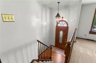 806 Longvue Dr, Chartiers, PA 15342 - Photo 9