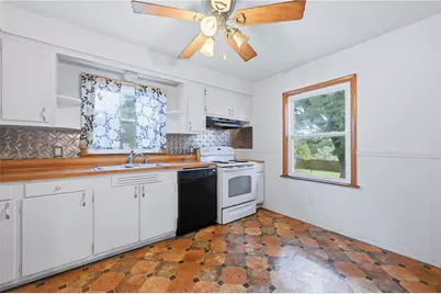 967 Bechtol Ave, Sharon, PA 16146 - Photo 9
