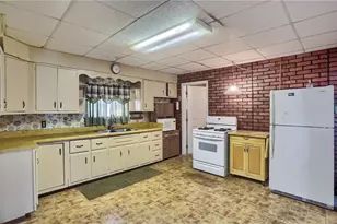 102 13th St, Ellwood City, PA 16117 - Photo 13