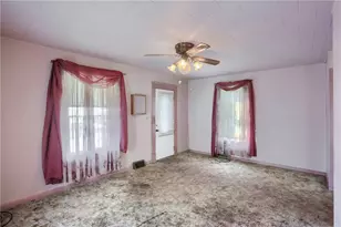 102 13th St, Ellwood City, PA 16117 - Photo 7