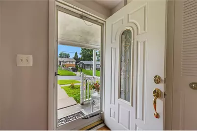203 McWilliams Dr, Harrison Township, PA 15065 - Photo 5